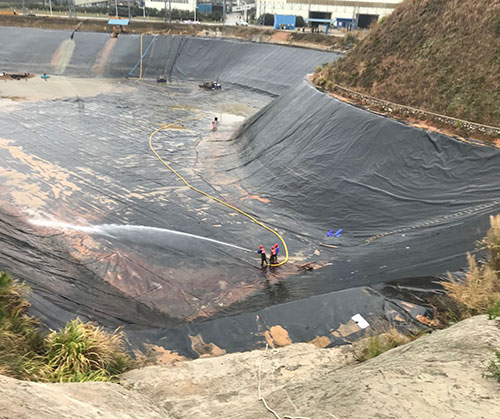 正阳废水池清理